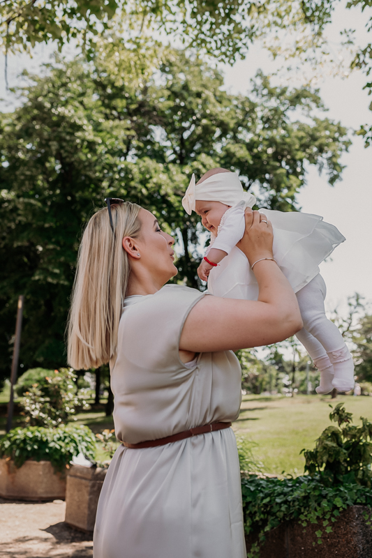 Danica i njena mama na krštenju